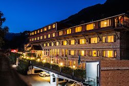 Honeymoon Inn